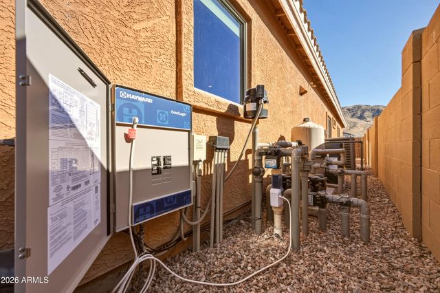 2310 W KACHINA Trail, Phoenix, AZ 85041