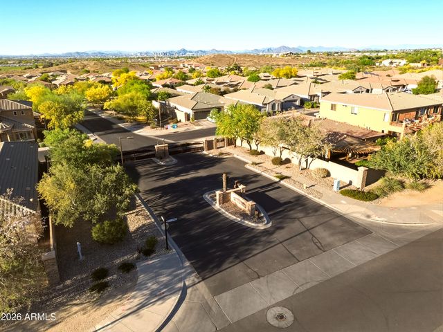 2310 W KACHINA Trail, Phoenix, AZ 85041