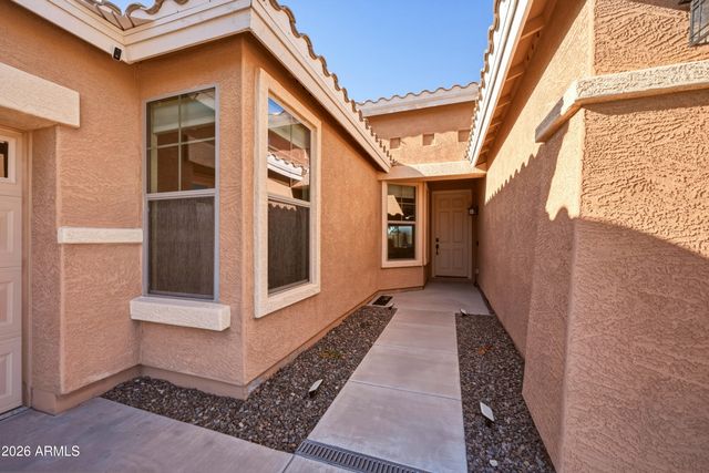 2310 W KACHINA Trail, Phoenix, AZ 85041