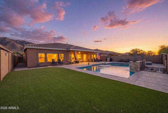 2310 W KACHINA Trail, Phoenix, AZ 85041