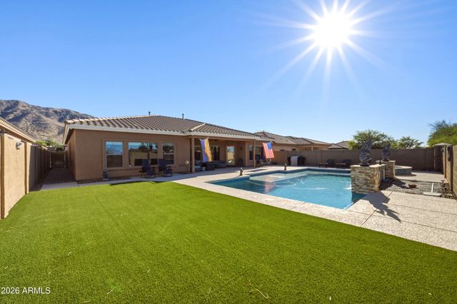 2310 W KACHINA Trail, Phoenix, AZ 85041