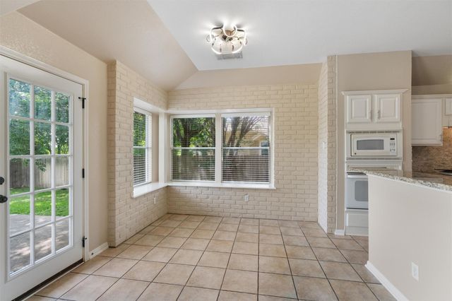725 Botany Bay CIR, Pflugerville, TX 78660