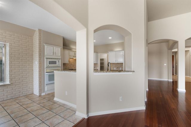725 Botany Bay CIR, Pflugerville, TX 78660