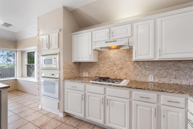 725 Botany Bay CIR, Pflugerville, TX 78660