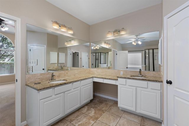 725 Botany Bay CIR, Pflugerville, TX 78660