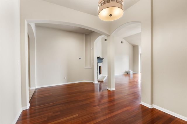 725 Botany Bay CIR, Pflugerville, TX 78660