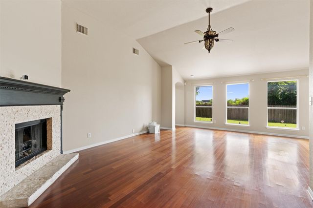 725 Botany Bay CIR, Pflugerville, TX 78660