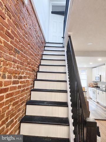 102 S CLINTON ST, Baltimore, MD 21224