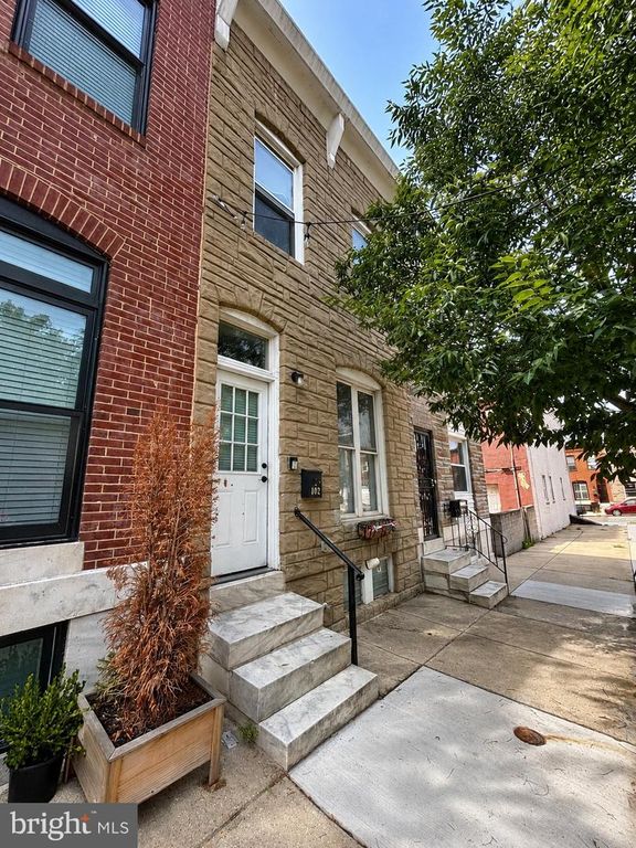 102 S CLINTON ST, Baltimore, MD 21224