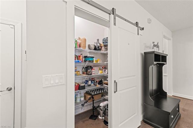 214 Retreat DR, Suffolk, VA 23435