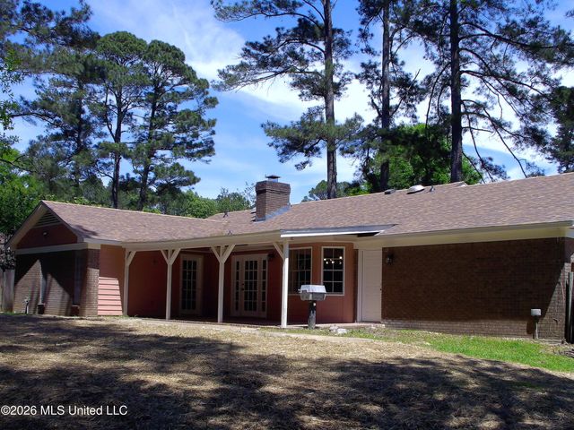4649 Old Lake Road, Jackson, MS 39212