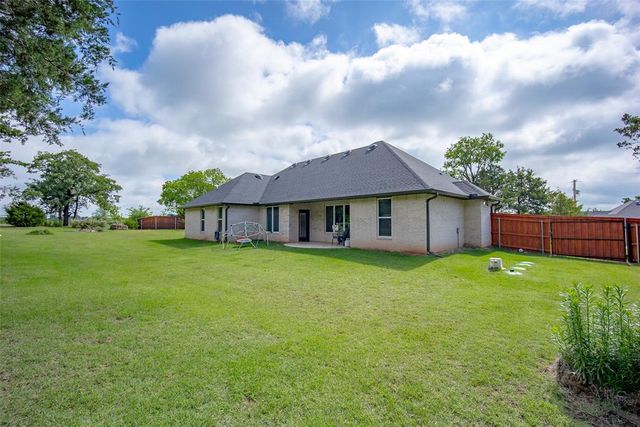 1178 Blackjack Place, Blanchard, OK 73010