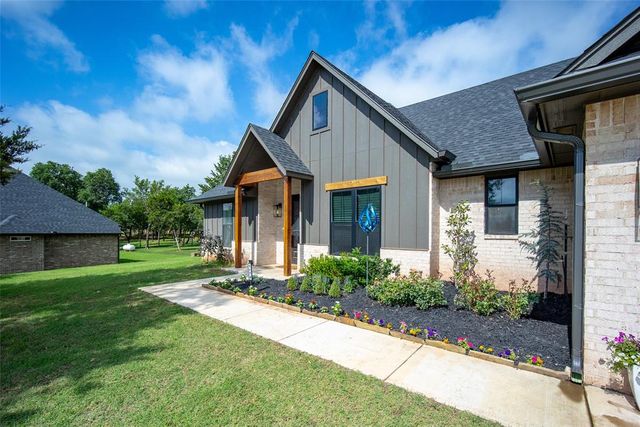 1178 Blackjack Place, Blanchard, OK 73010