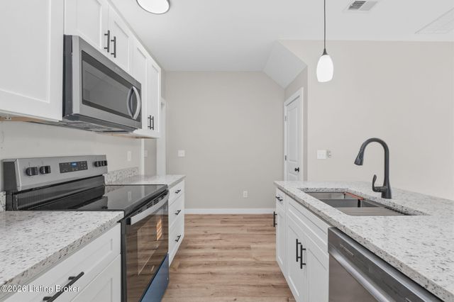 1043 Mary St, Louisville, KY 40204