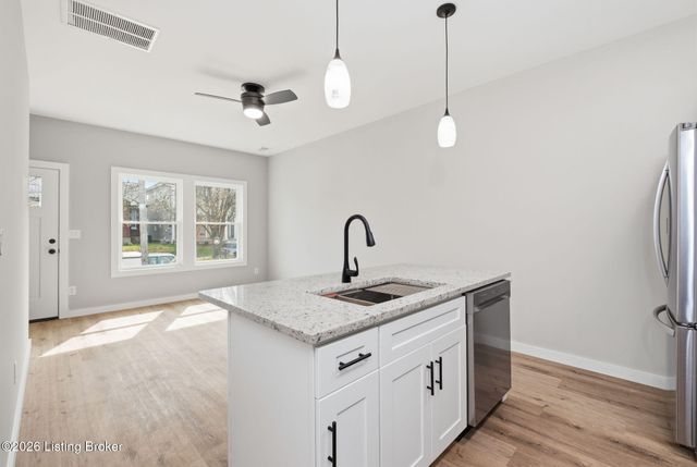 1043 Mary St, Louisville, KY 40204