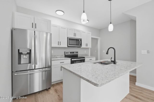 1043 Mary St, Louisville, KY 40204