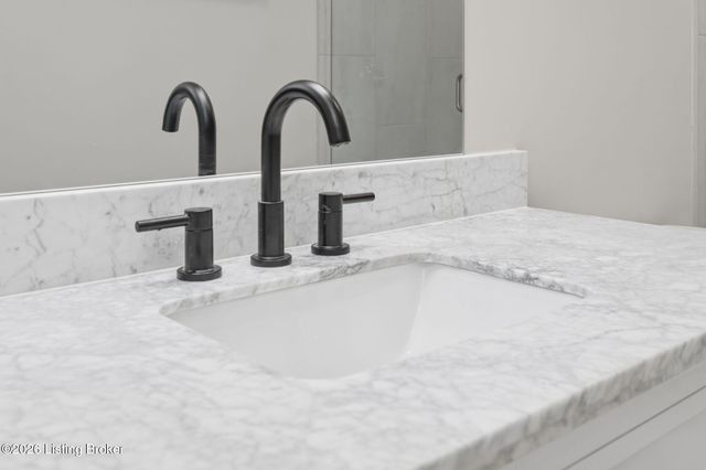 1043 Mary St, Louisville, KY 40204