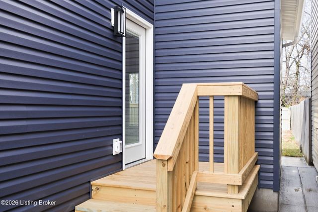 1043 Mary St, Louisville, KY 40204