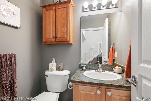 8019 Springdale Drive, White Lake, MI 48386