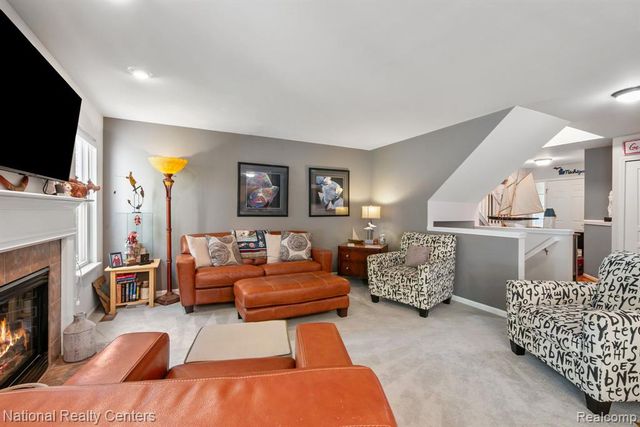 8019 Springdale Drive, White Lake, MI 48386