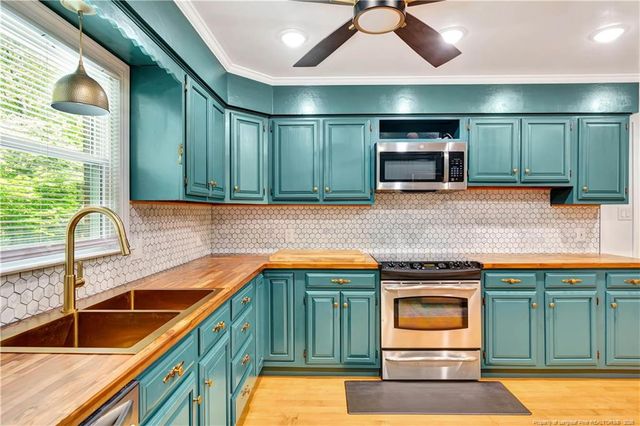 403 Oxford Road, Lumberton, NC 28358