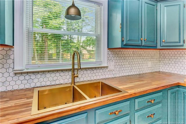 403 Oxford Road, Lumberton, NC 28358