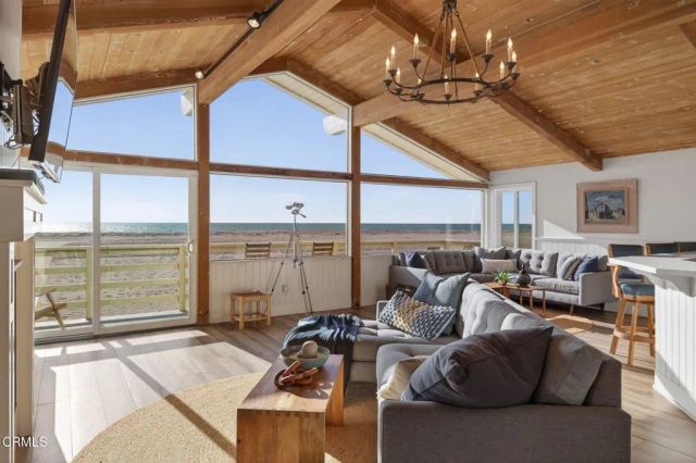 3445 Ocean Drive, Oxnard, CA 93035