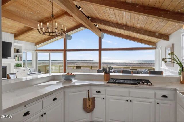 3445 Ocean Drive, Oxnard, CA 93035