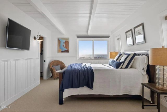 3445 Ocean Drive, Oxnard, CA 93035