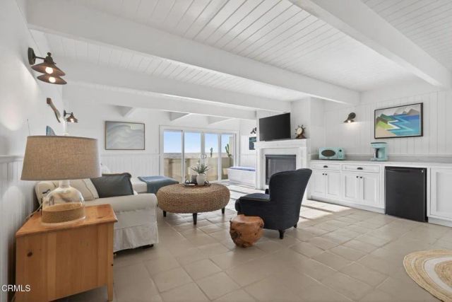 3445 Ocean Drive, Oxnard, CA 93035