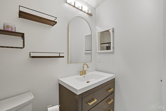 7392 Ridgepoint Drive, Anderson Twp, OH 45230