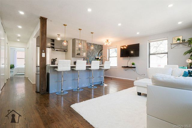 54 Erasmus Street 2D, Brooklyn, NY 11226