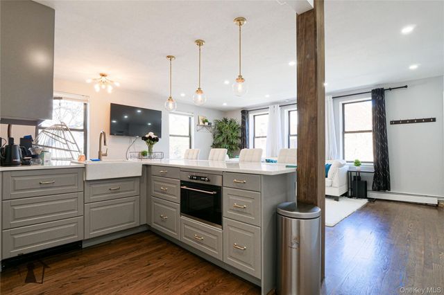 54 Erasmus Street 2D, Brooklyn, NY 11226