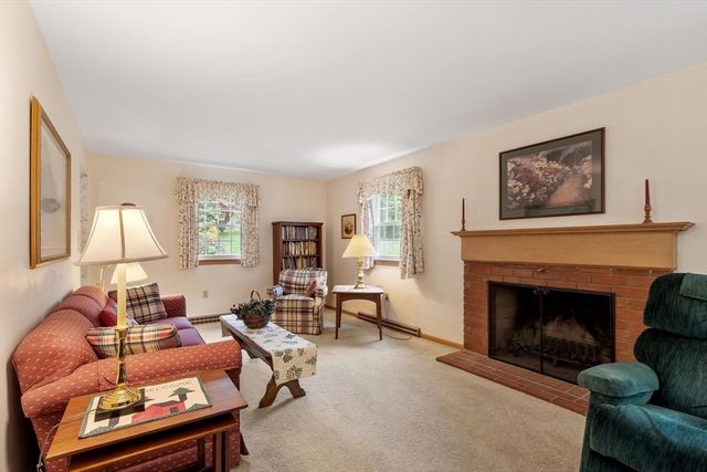 12 Marion Drive, Tewksbury, MA 01876