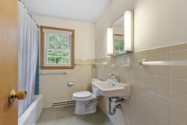 12 Marion Drive, Tewksbury, MA 01876