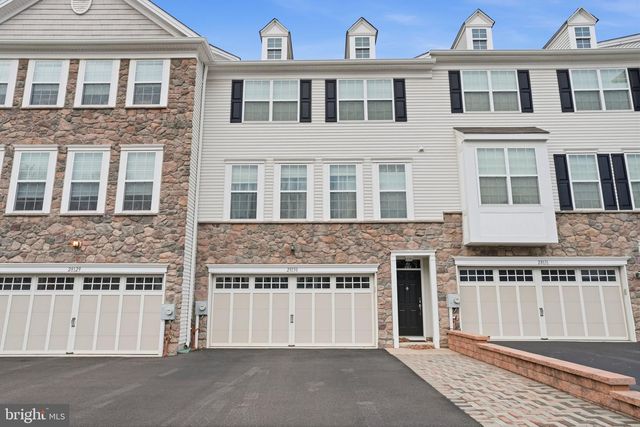 28130 HICKORY LN, Langhorne, PA 19047