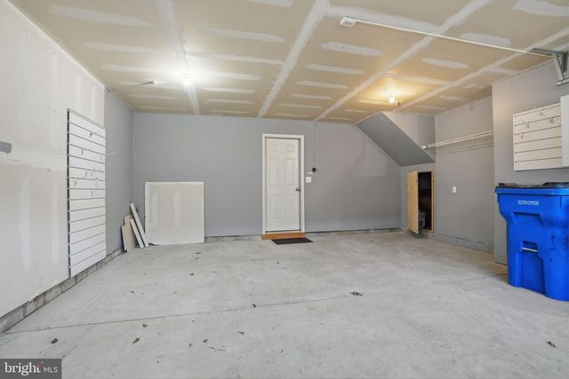 28130 HICKORY LN, Langhorne, PA 19047