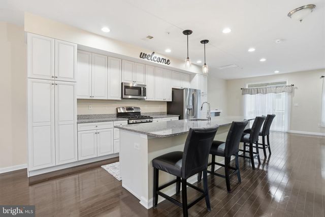 28130 HICKORY LN, Langhorne, PA 19047