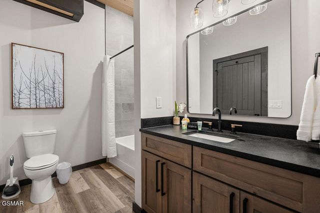 2905 Raven Fork Circle, Sevierville, TN 37876