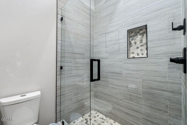 2905 Raven Fork Circle, Sevierville, TN 37876