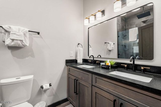 2905 Raven Fork Circle, Sevierville, TN 37876