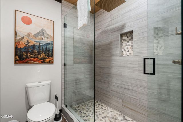 2905 Raven Fork Circle, Sevierville, TN 37876