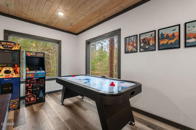 2905 Raven Fork Circle, Sevierville, TN 37876