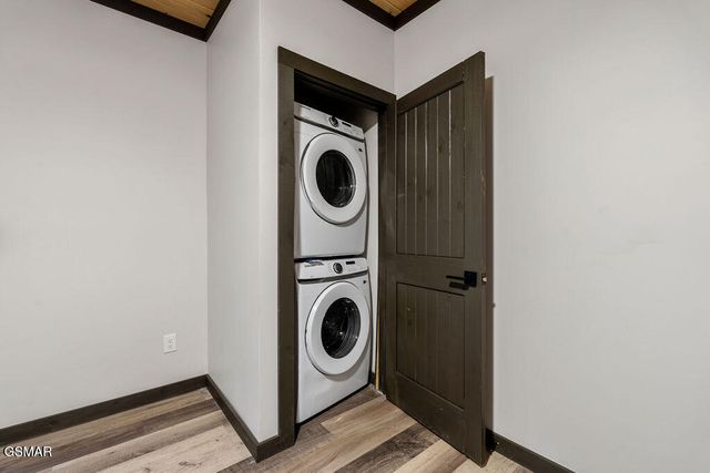 2905 Raven Fork Circle, Sevierville, TN 37876