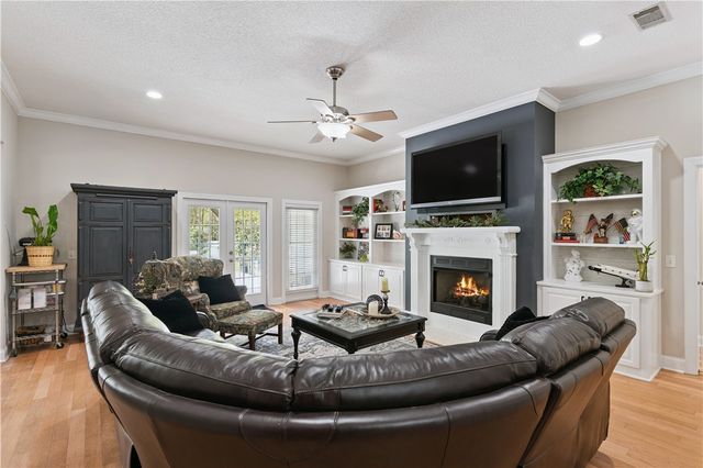 105 Drakes Landing, Brunswick, GA 31523