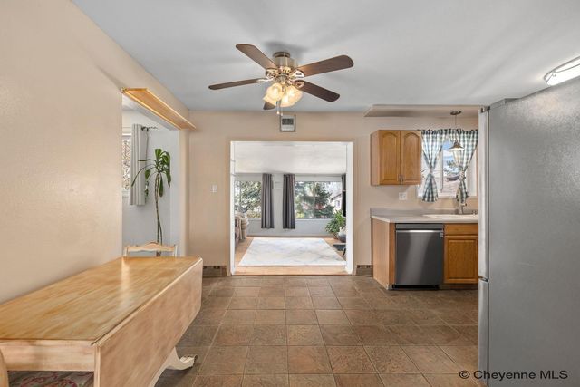 720 CARMON CIR, Cheyenne, WY 82001