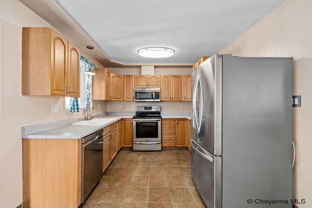 720 CARMON CIR, Cheyenne, WY 82001
