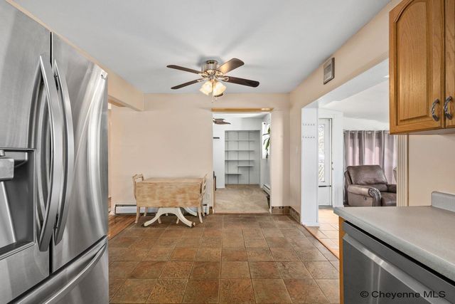 720 CARMON CIR, Cheyenne, WY 82001