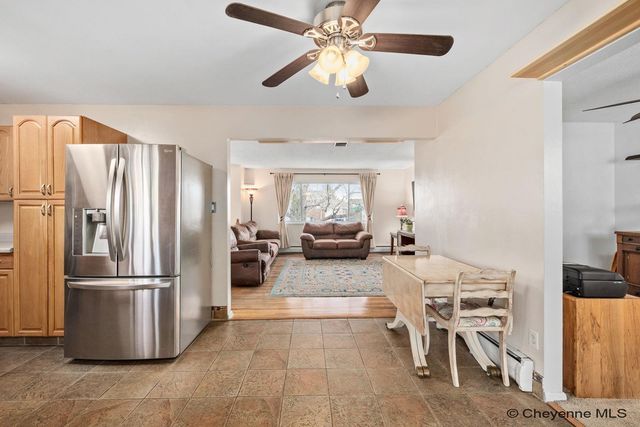 720 CARMON CIR, Cheyenne, WY 82001