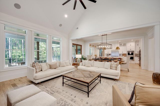 1032 Serenity Pointe Dr, Lincolnton, GA 30817